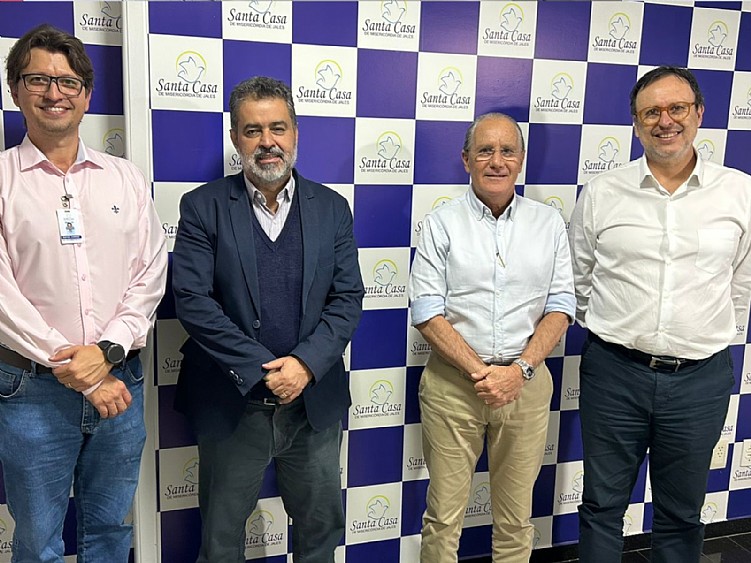 Santa Casa de Jales recebe visita do Diretor do DRS-XV