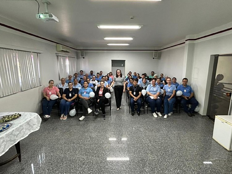 Santa Casa de Jales realiza bate-papo com psicóloga em alusão ao Janeiro Branco para os colaboradores