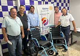 Santa Casa de Jales recebe doação de cadeiras de rodas do Rotary Jales