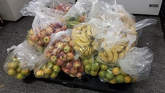 Pomar Solidário: Grupo “Amigas com amor realiza doações de frutas para a Santa Casa de Jales