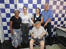 Paciente centenário encanta colaboradores da unidade II da Santa Casa de Jales