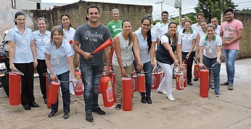 Santa Casa de Jales realiza reciclagem de Brigada de Incêndio
